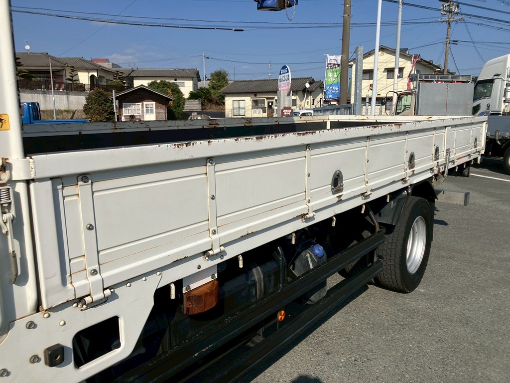 アオリ全体に使用傷、錆があります。|日野 レンジャー 2PG-FJ2ABAの写真23