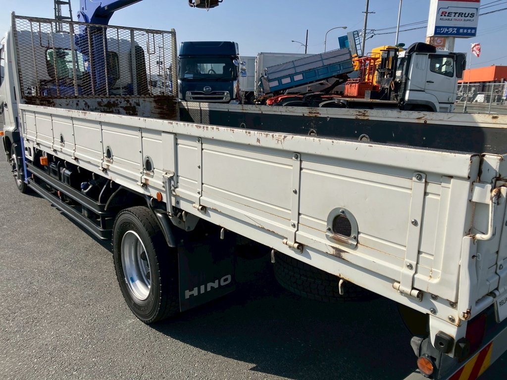 アオリ全体に使用傷、錆があります。|日野 レンジャー 2PG-FJ2ABAの写真24