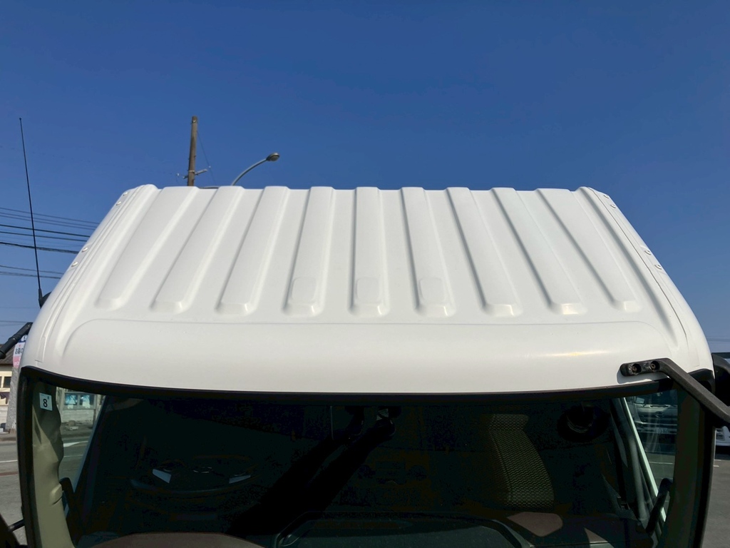 ルーフの状態です。|日野 レンジャー 2PG-FJ2ABAの写真36