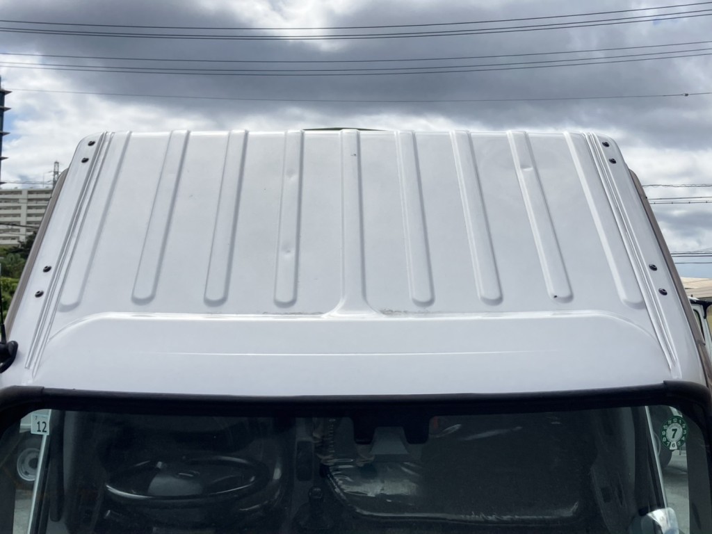 ルーフの状態です。|日野 デュトロ TKG-XZU605M(2WD)の写真31