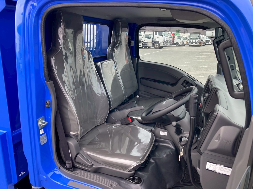 いすゞ エルフ 2RG-NKR88AT(2WD)の写真7