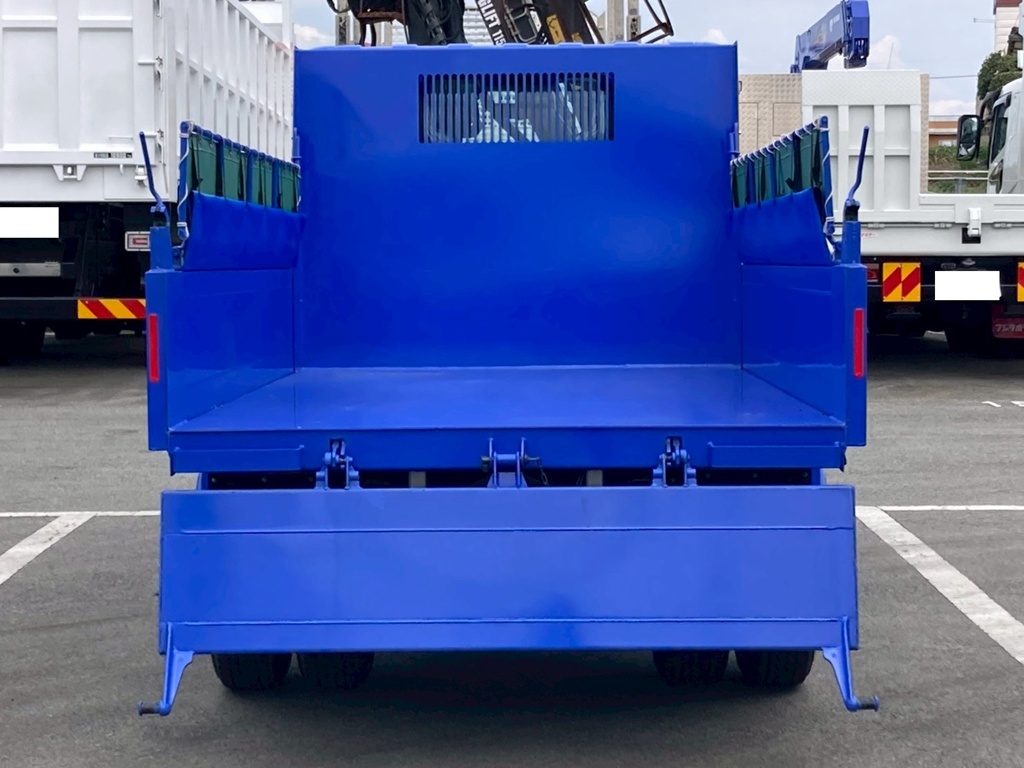 いすゞ エルフ 2RG-NKR88AT(2WD)の写真13