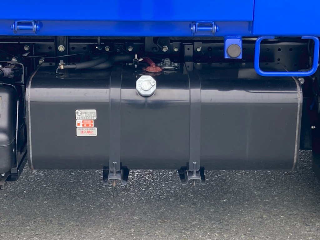 いすゞ エルフ 2RG-NKR88AT(2WD)の写真18