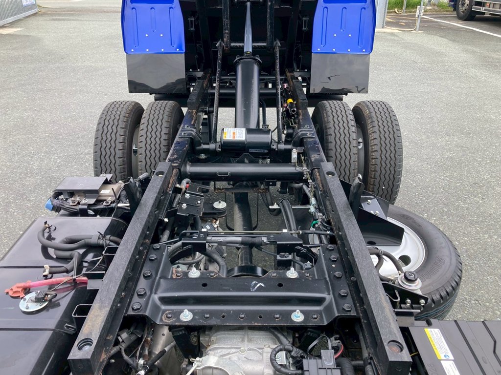 11|いすゞ エルフ 2RG-NKR88AT(2WD)の写真11