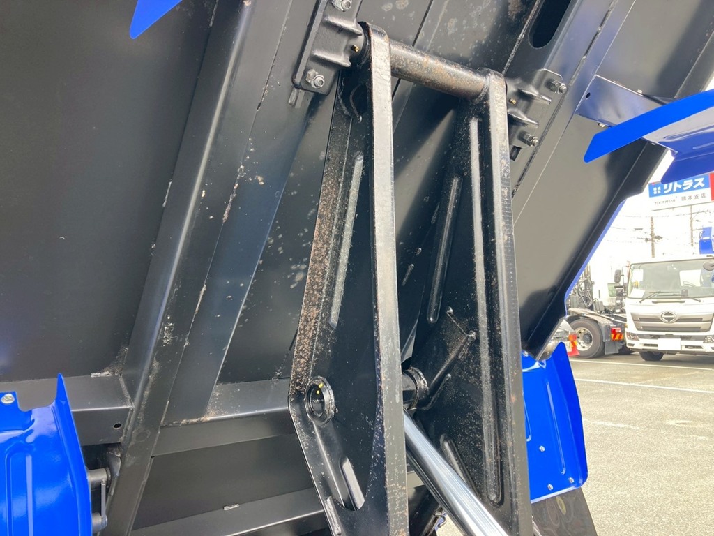 16|いすゞ エルフ 2RG-NKR88AT(2WD)の写真16