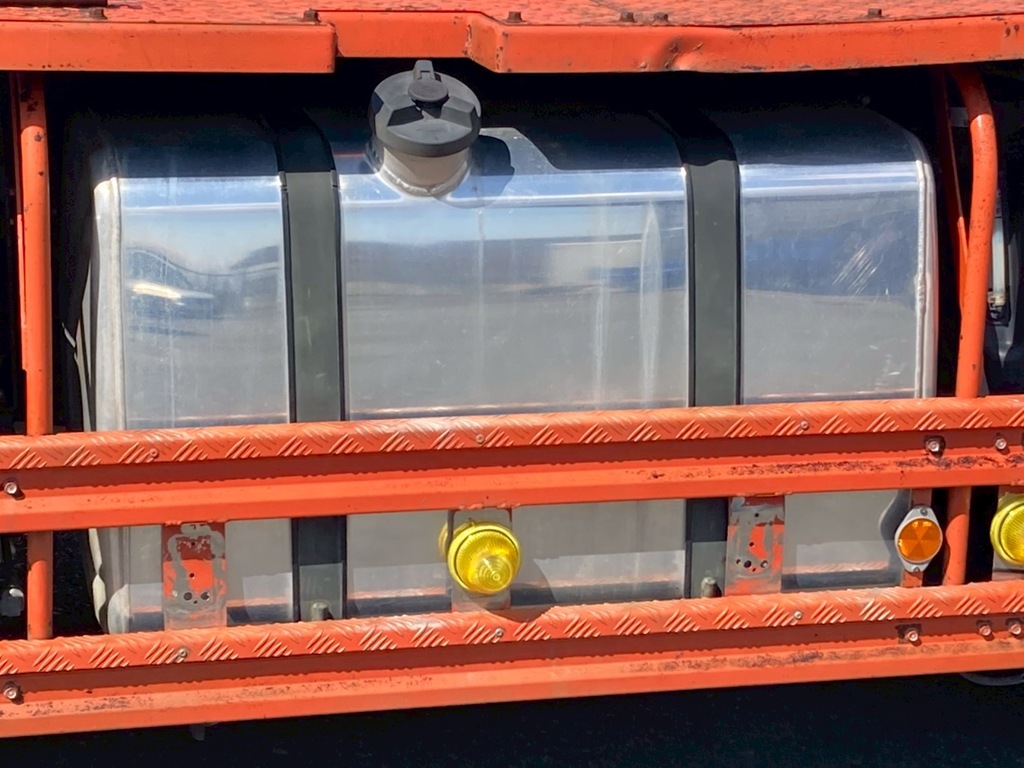 21|いすゞ ギガ QDG-EXZ52AJの写真21