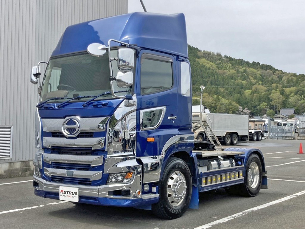 フロント周り、メッキパーツで飾っています。|日野 プロフィア 2DG-SH1EDGGの写真2