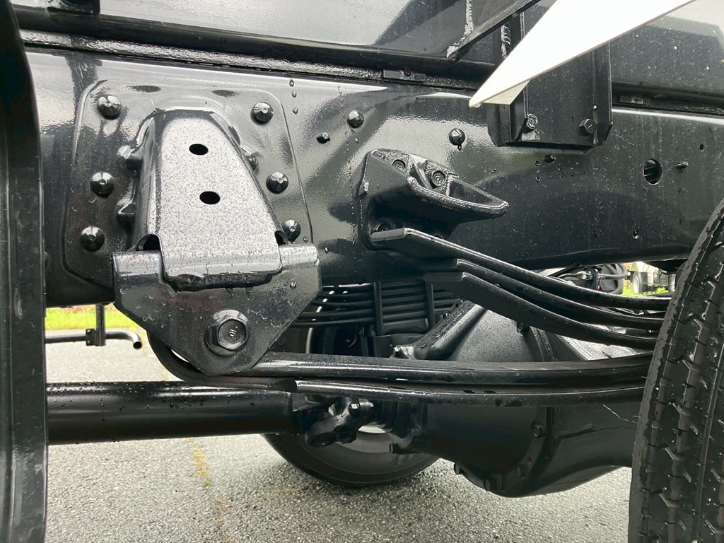 リーフサスです。|日野 レンジャー 2PG-FD2ABA(2WD)の写真5