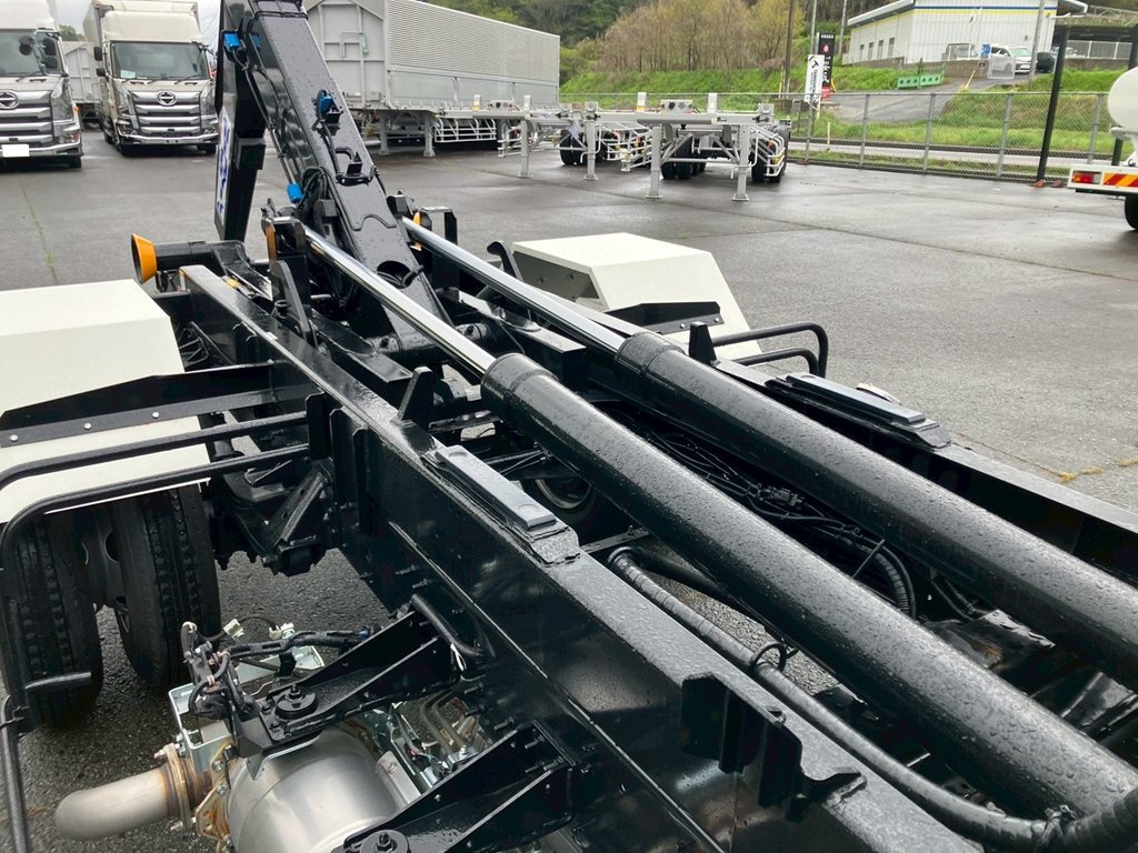 ツインシリンダーです。|日野 レンジャー 2PG-FD2ABA(2WD)の写真11