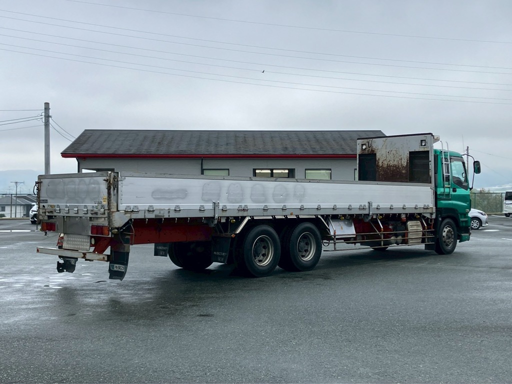 4|いすゞ ギガ QKG-CYM77Aの写真4