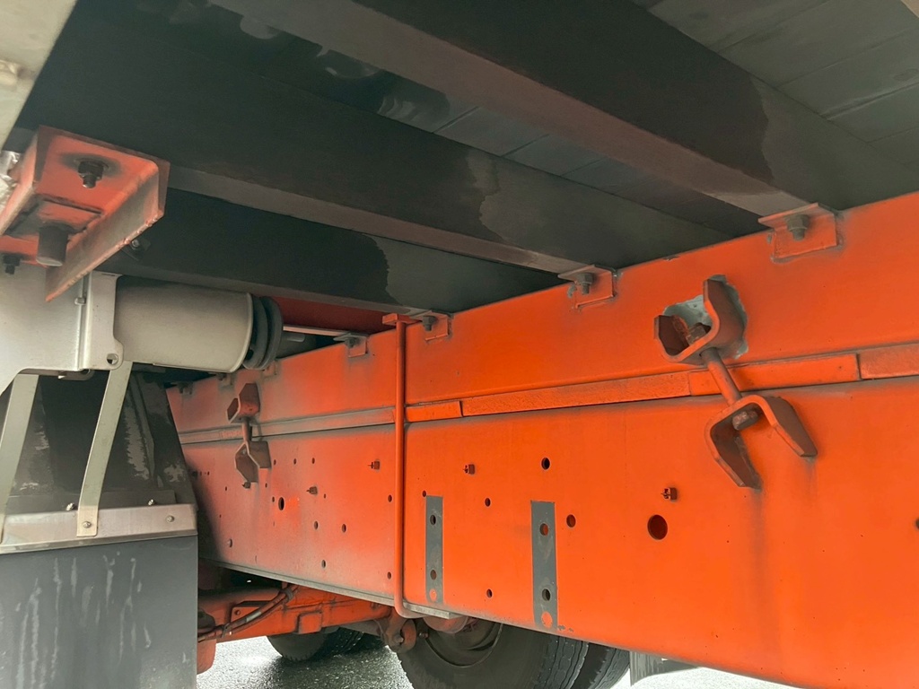 6|いすゞ ギガ QKG-CYM77Aの写真6