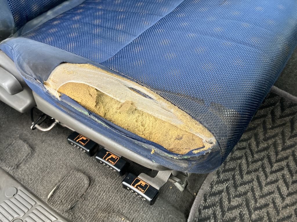 8|いすゞ ギガ QKG-CYM77Aの写真8