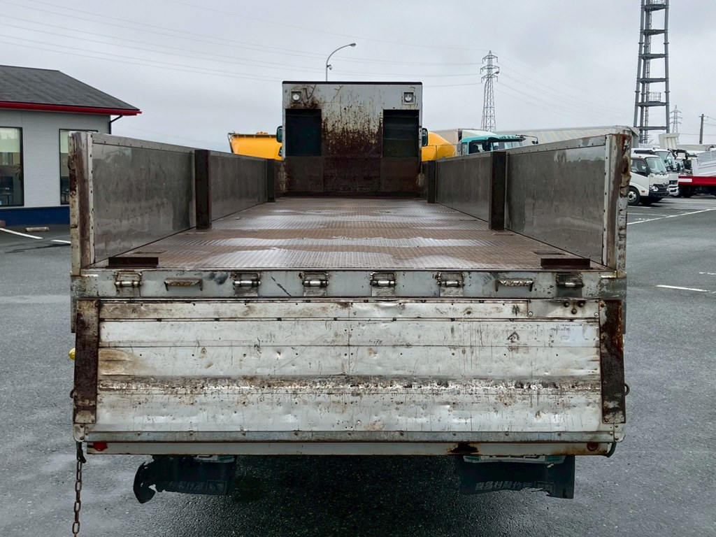 9|いすゞ ギガ QKG-CYM77Aの写真9