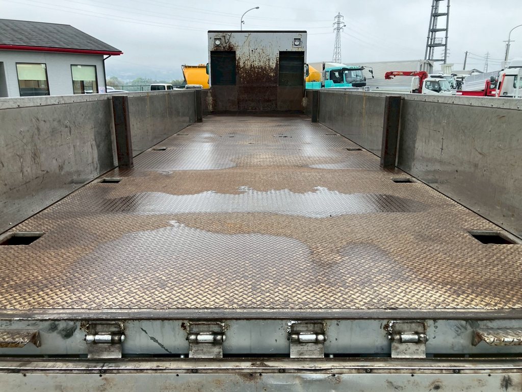 10|いすゞ ギガ QKG-CYM77Aの写真10