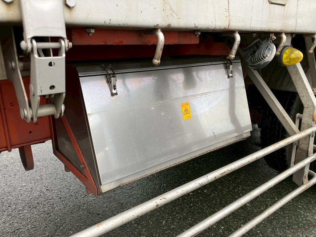 14|いすゞ ギガ QKG-CYM77Aの写真14