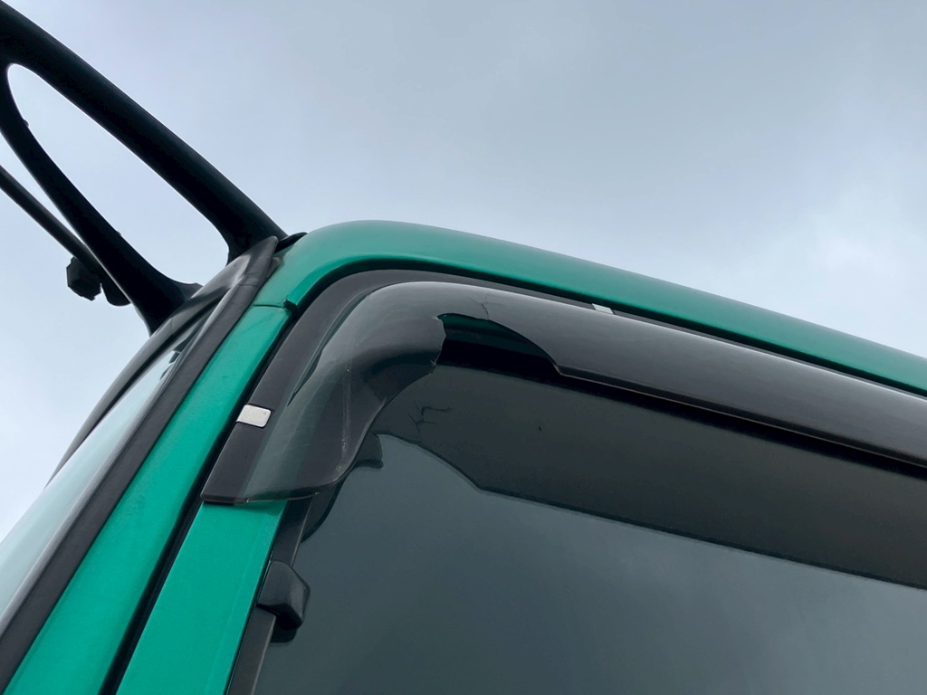 26|いすゞ ギガ QKG-CYM77Aの写真26