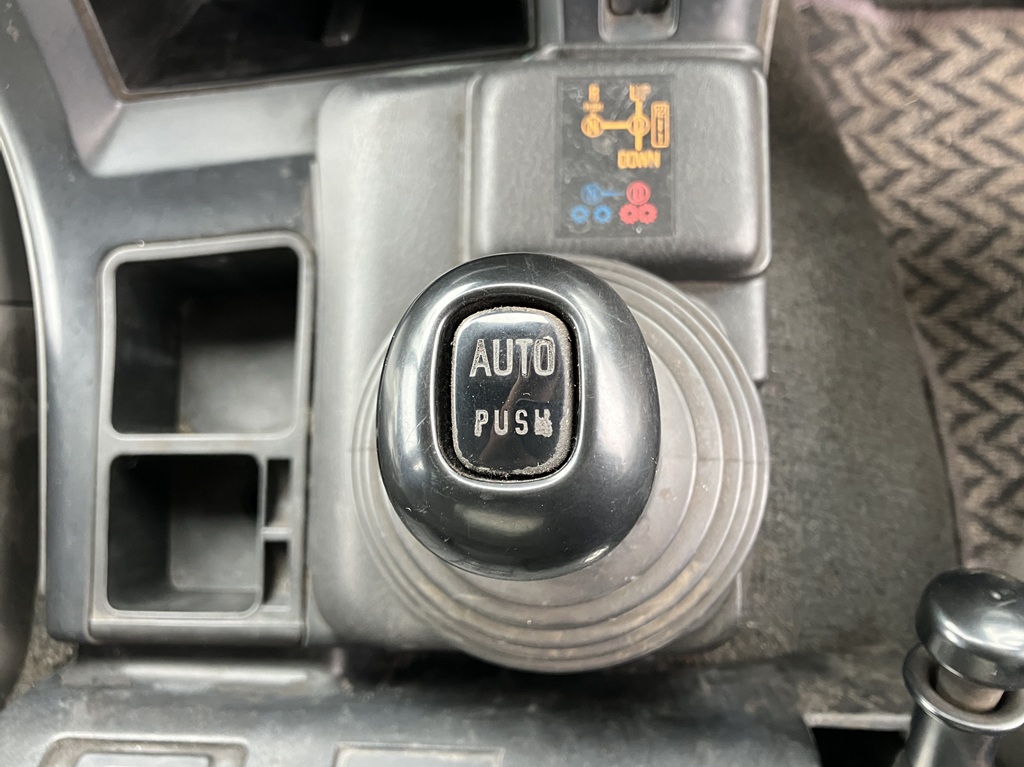 50|いすゞ ギガ QKG-CYM77Aの写真50