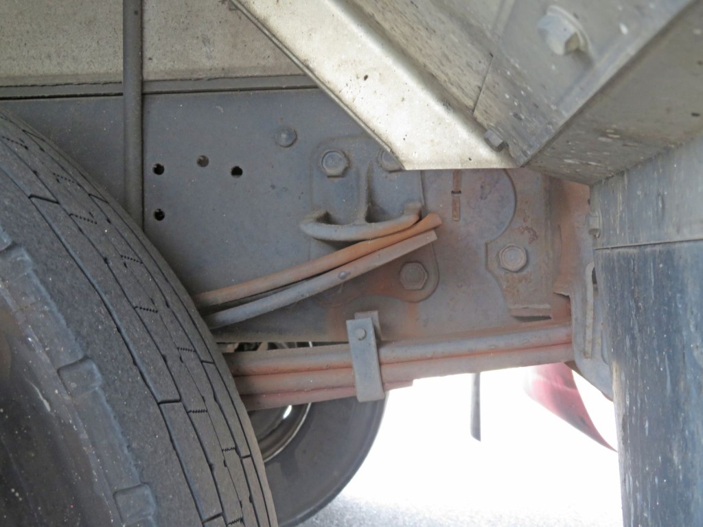 いすゞ フォワード 2RG-FRR90S2(2WD)の写真5