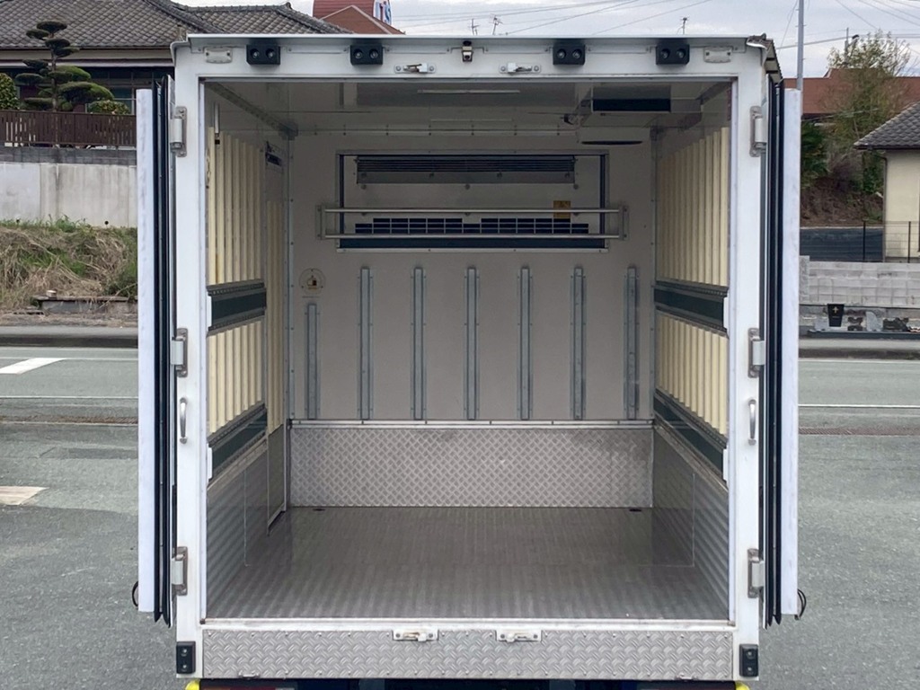 9|三菱 キャンター 2RG-FBA20(2WD)の写真9