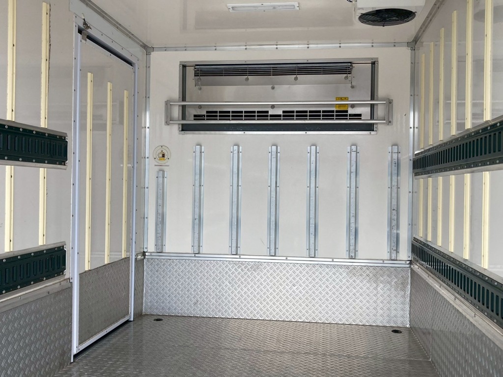 10|三菱 キャンター 2RG-FBA20(2WD)の写真10