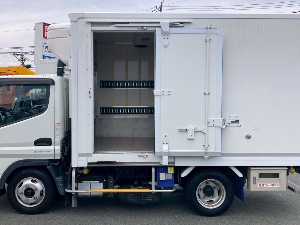 13|三菱 キャンター 2RG-FBA20(2WD)の写真13