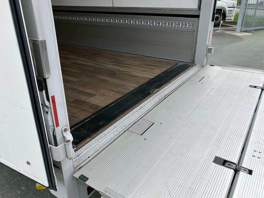 14|三菱 ファイター 2KG-FK65F(2WD)の写真14