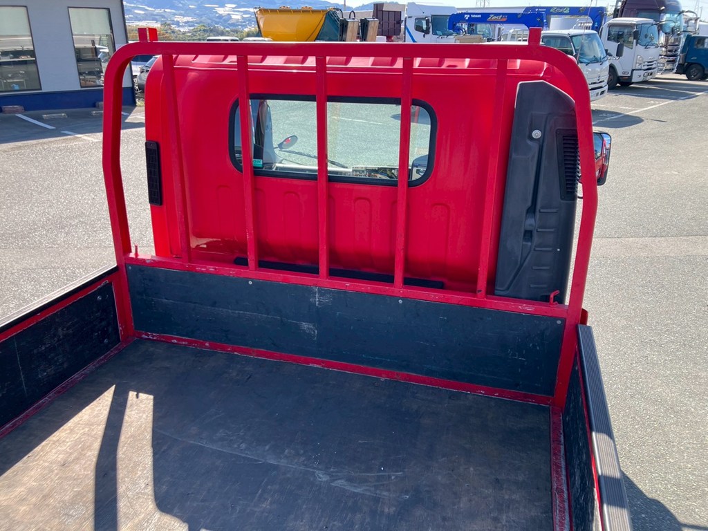 9|いすゞ エルフ TRG-NPR85AR(2WD)の写真9