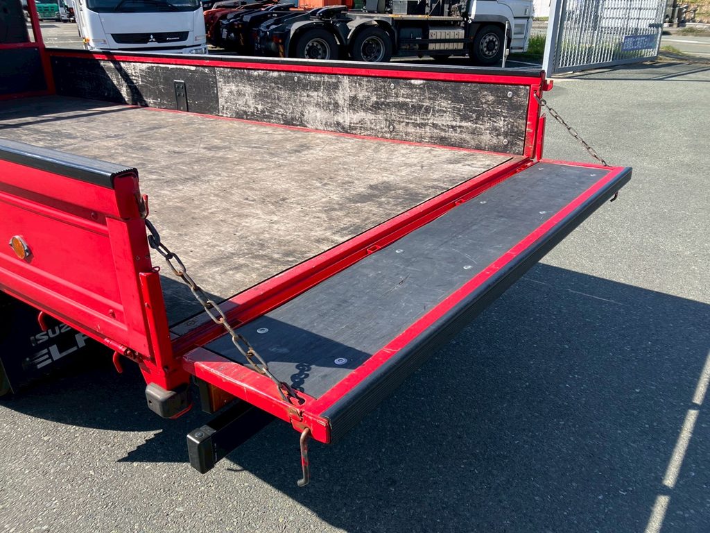 11|いすゞ エルフ TRG-NPR85AR(2WD)の写真11