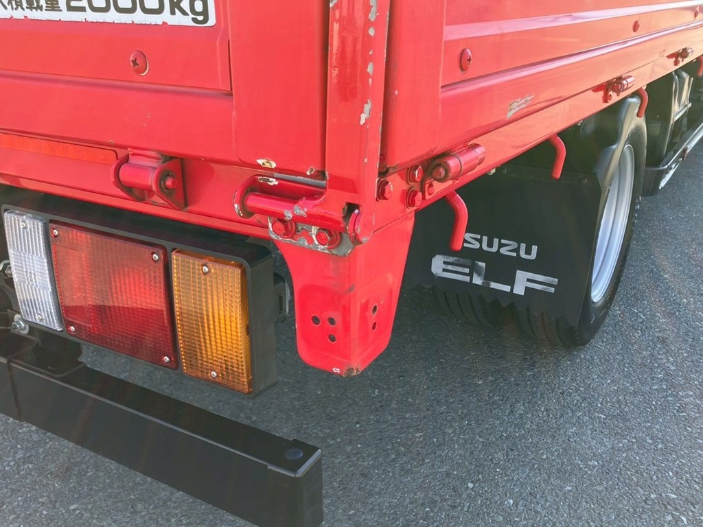 30|いすゞ エルフ TRG-NPR85AR(2WD)の写真30