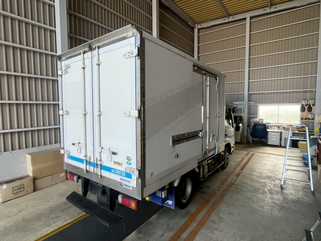 日野 デュトロ 2RG-XZU605M(2WD)の写真4