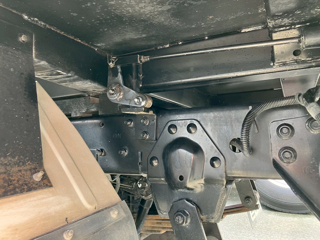 6|いすゞ エルフ TPG-NKR85AD(2WD)の写真6