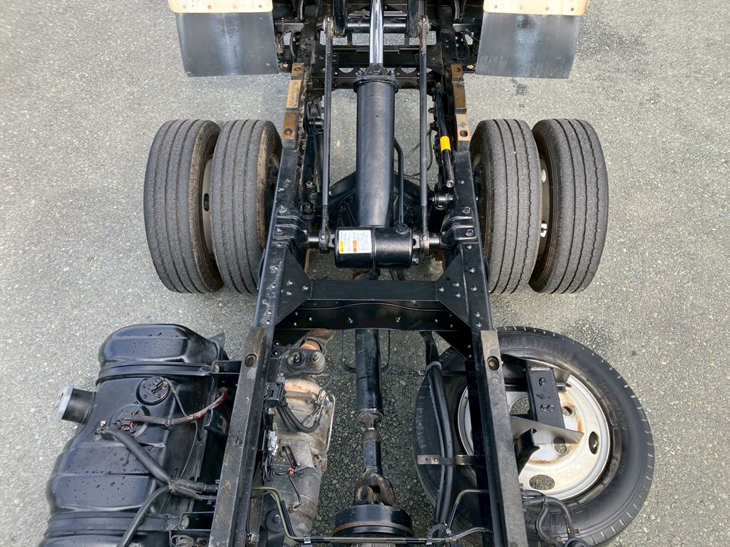 11|いすゞ エルフ TPG-NKR85AD(2WD)の写真11