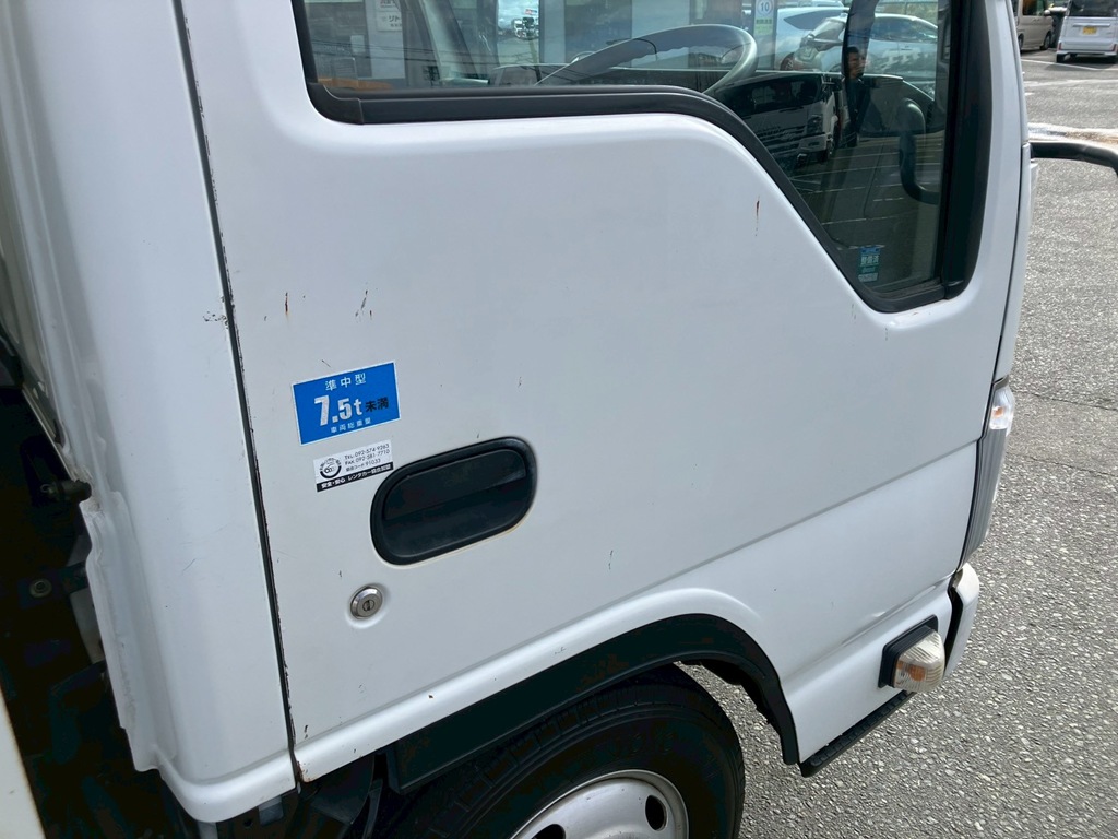 17|いすゞ エルフ TPG-NKR85AD(2WD)の写真17