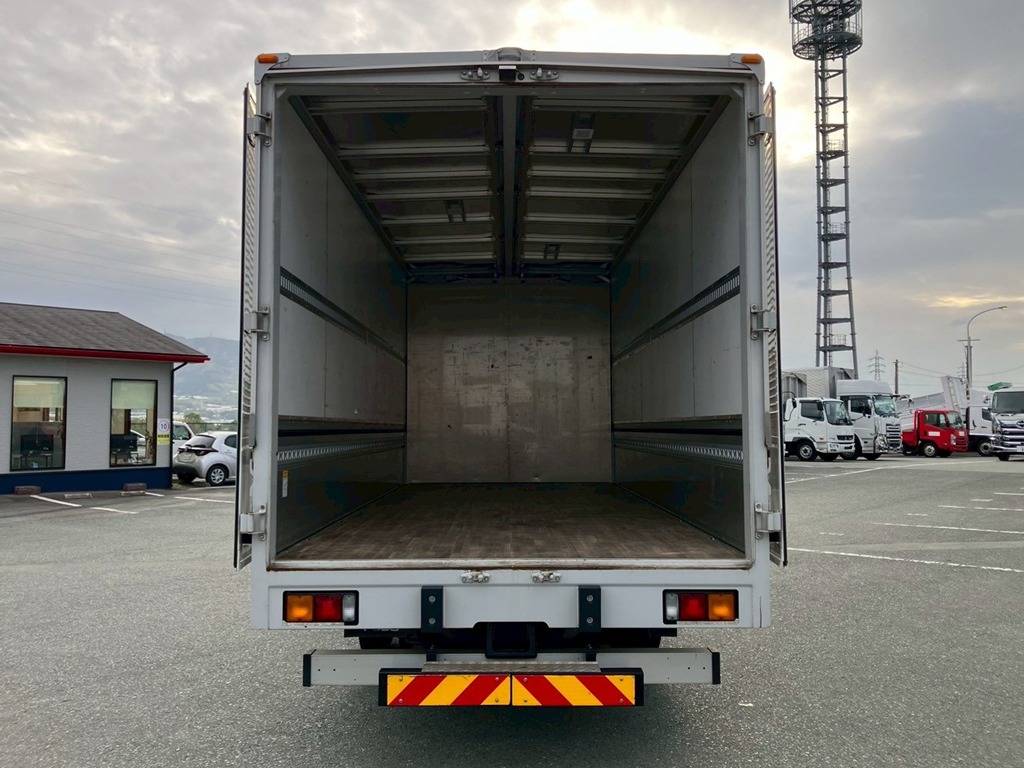 三菱 ファイター 2KG-FK65F(2WD)の写真10