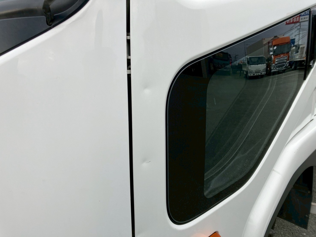 三菱 ファイター 2KG-FK65F(2WD)の写真17