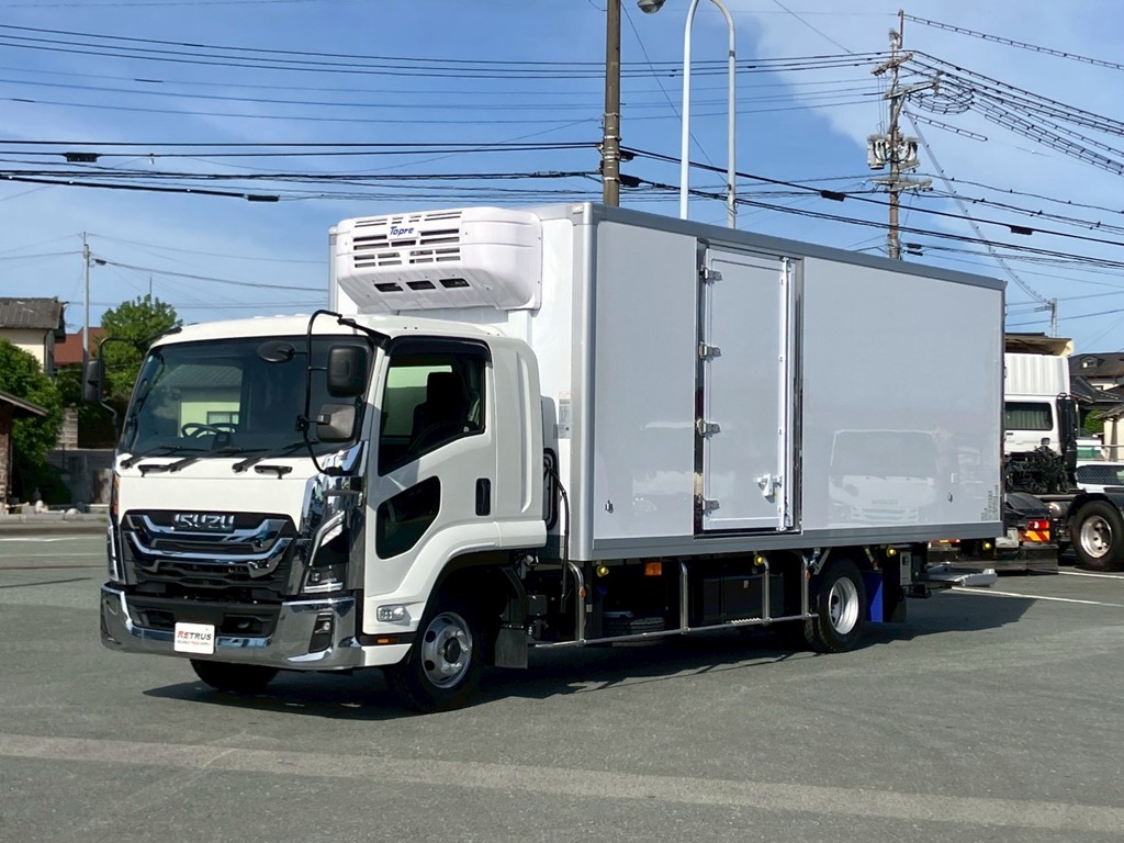 いすゞ フォワード 2PG-FRR90T4(2WD)の写真1