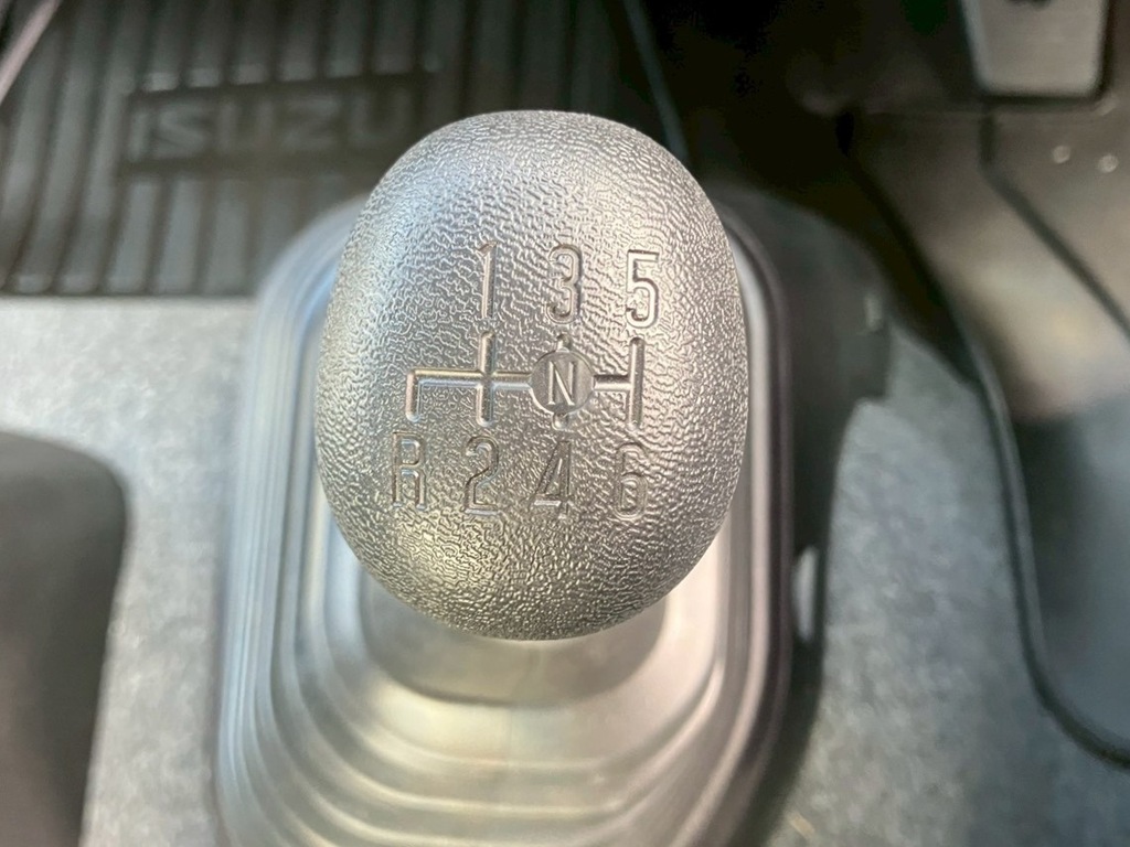 いすゞ フォワード 2PG-FRR90T4(2WD)の写真29