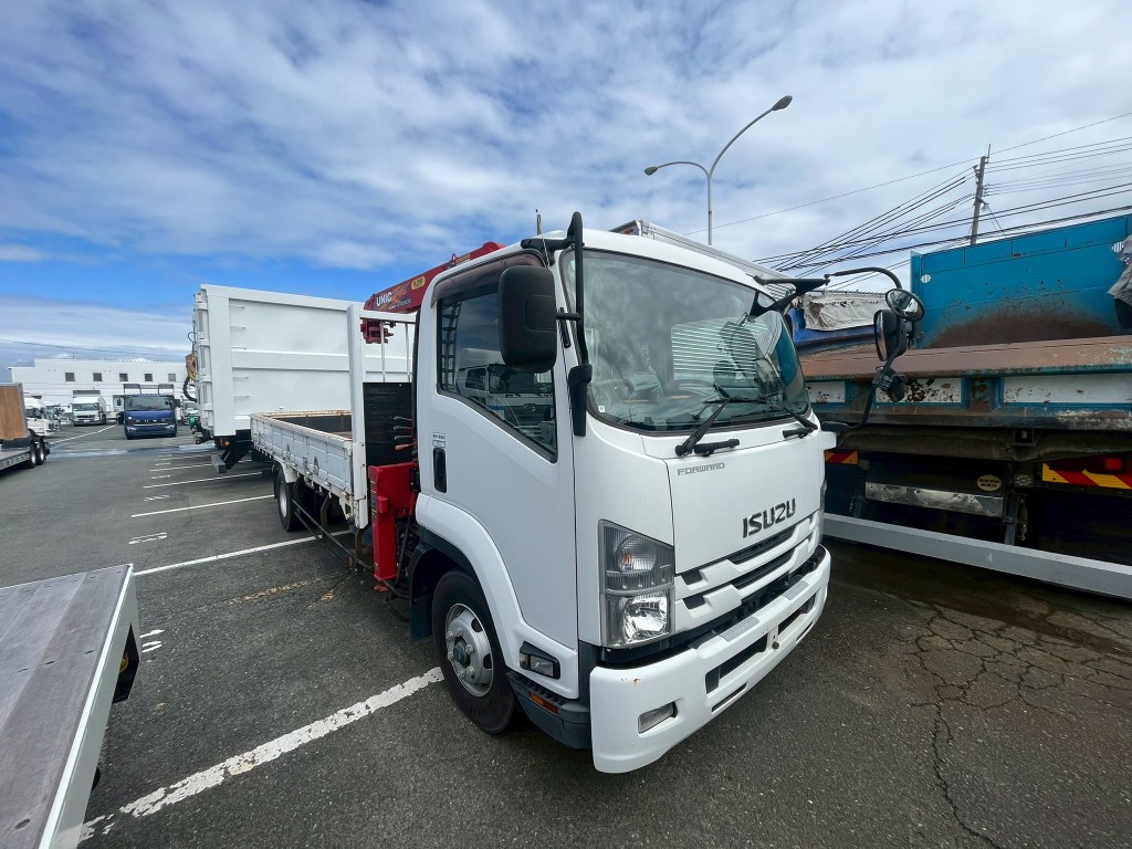 いすゞ フォワード 2PG-FRR90S1(2WD)の写真2