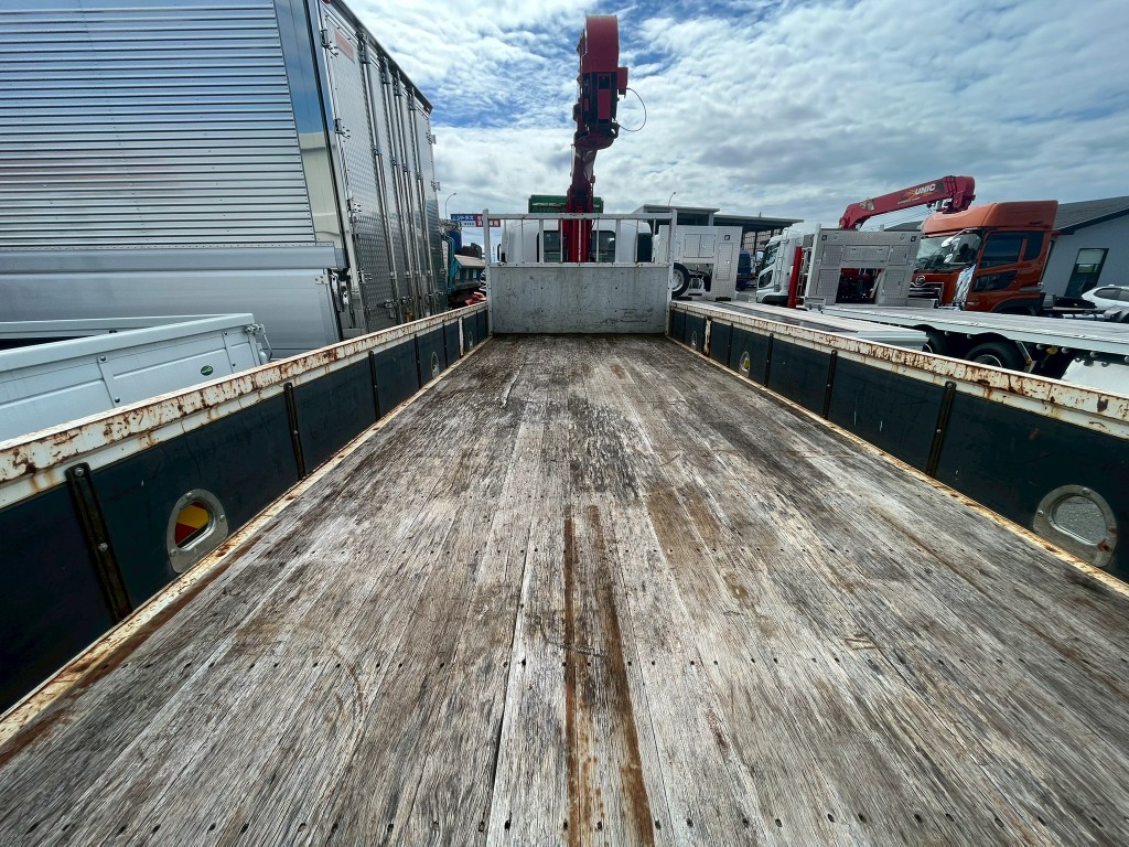 いすゞ フォワード 2PG-FRR90S1(2WD)の写真5