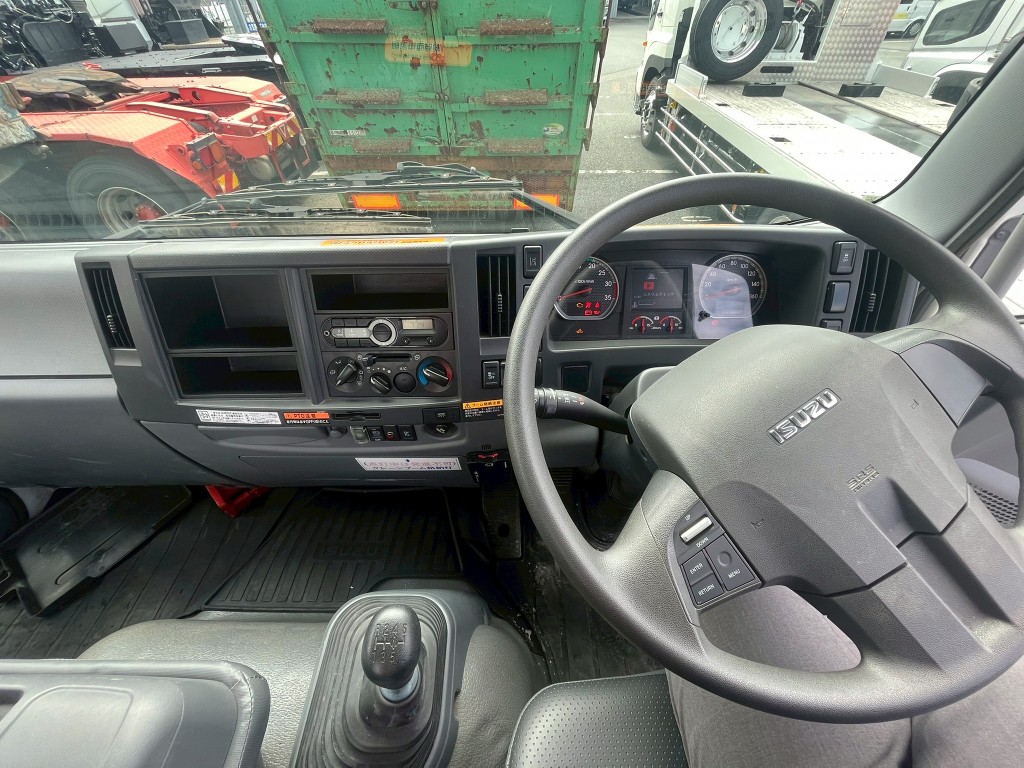 いすゞ フォワード 2PG-FRR90S1(2WD)の写真7