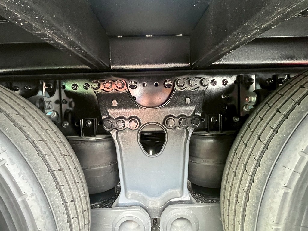 日野 プロフィア 2DG-FQ1AJCの写真7