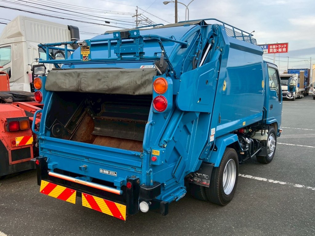 4|いすゞ エルフ TPG-NKR85N(2WD)の写真4