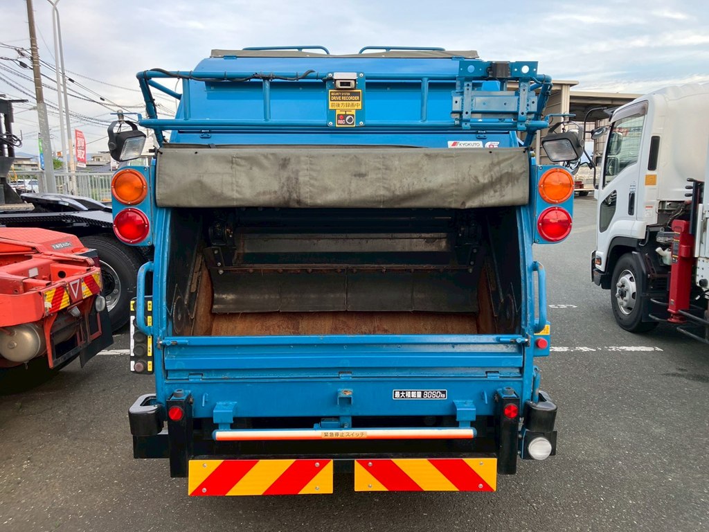 5|いすゞ エルフ TPG-NKR85N(2WD)の写真5