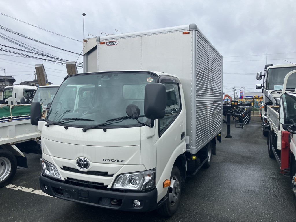トヨタ タイタン 2RG-XZU605(2WD)の写真1
