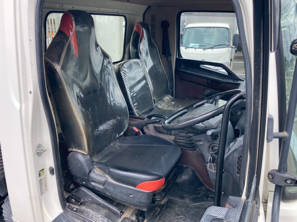 日野 レンジャー 2KG-FC2ABA(2WD)の写真7