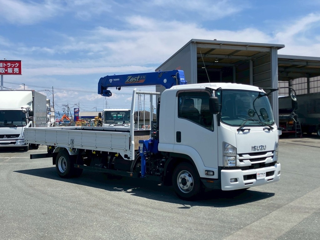 いすゞ フォワード 2PG-FRR90S2(2WD)の写真2