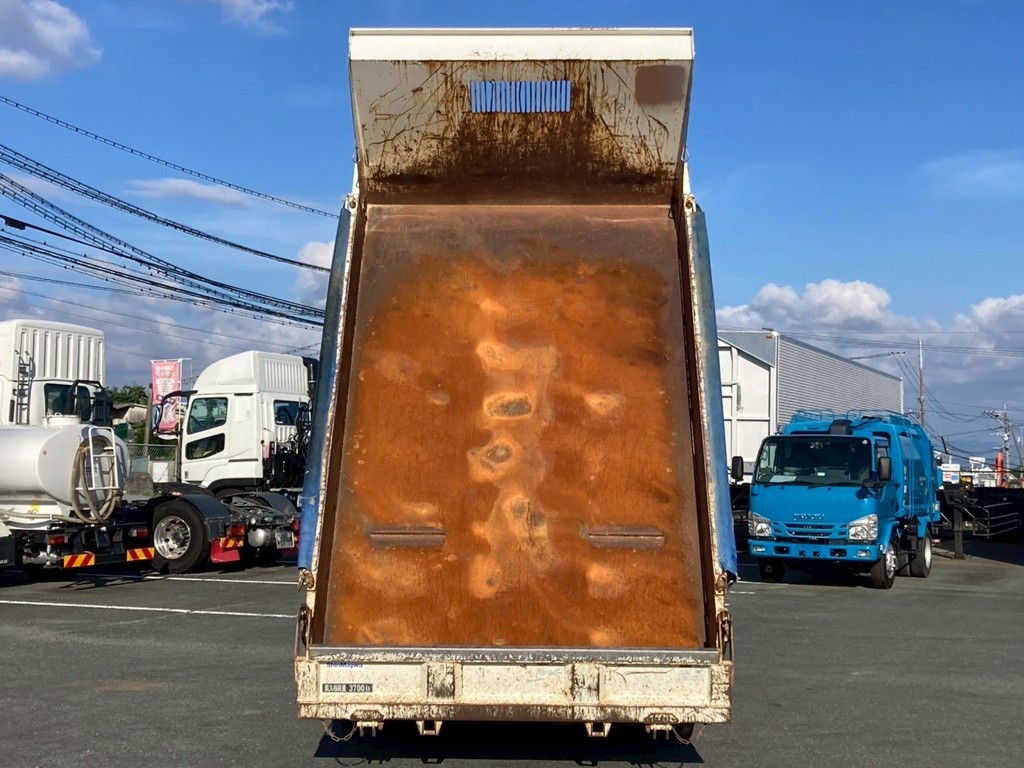 床は鉄製です。|日野 デュトロ 2KG-XZU700X(2WD)の写真10