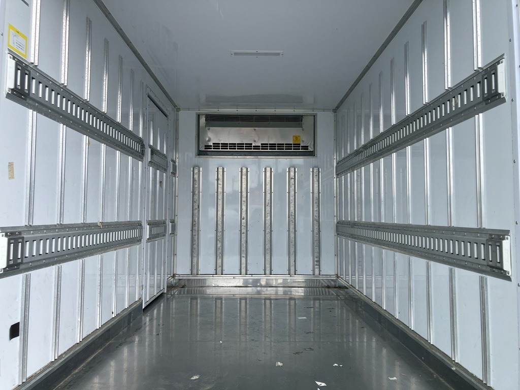 13|三菱 キャンター 2RG-FBA20(2WD)の写真13