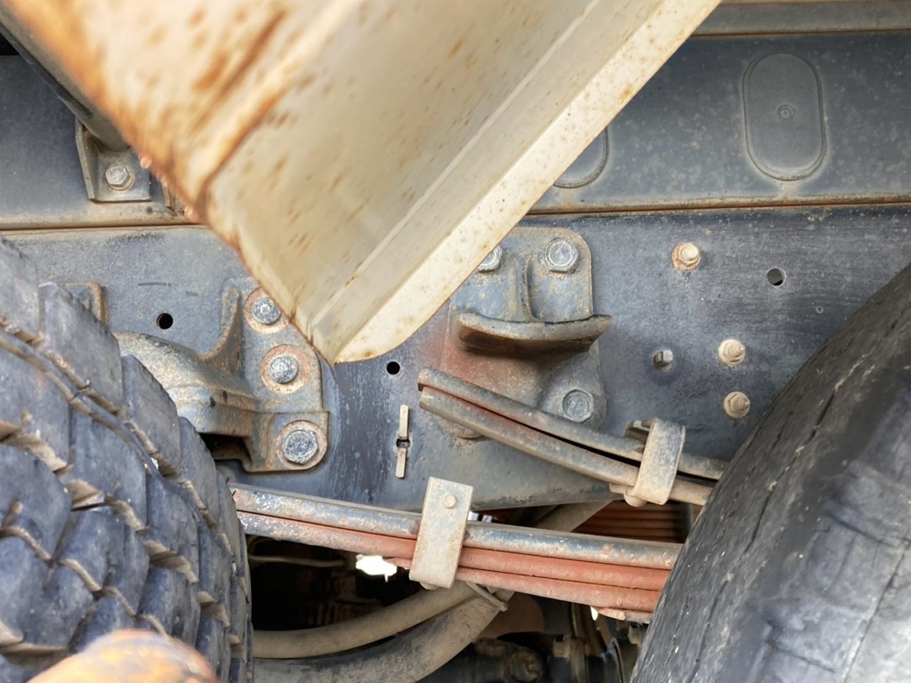 いすゞ フォワード TKG-FRR90S1(2WD)の写真5