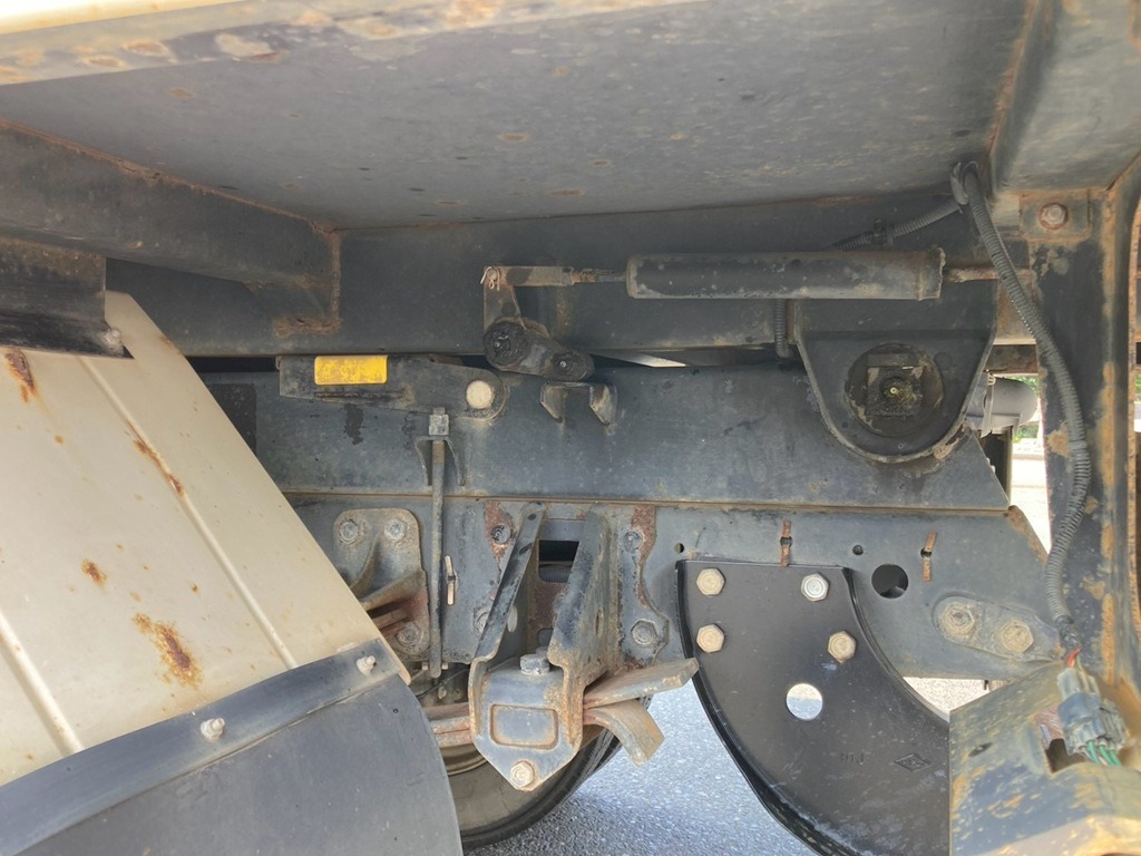 いすゞ フォワード TKG-FRR90S1(2WD)の写真6
